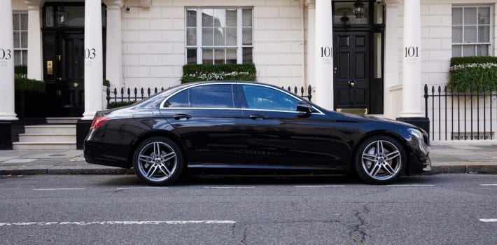 Mercedez benz e class car side view